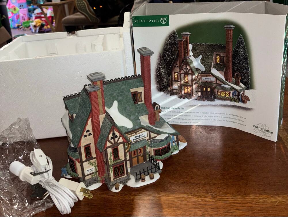 Department 56 Dickens Village “Abington Lockside Inn” in box